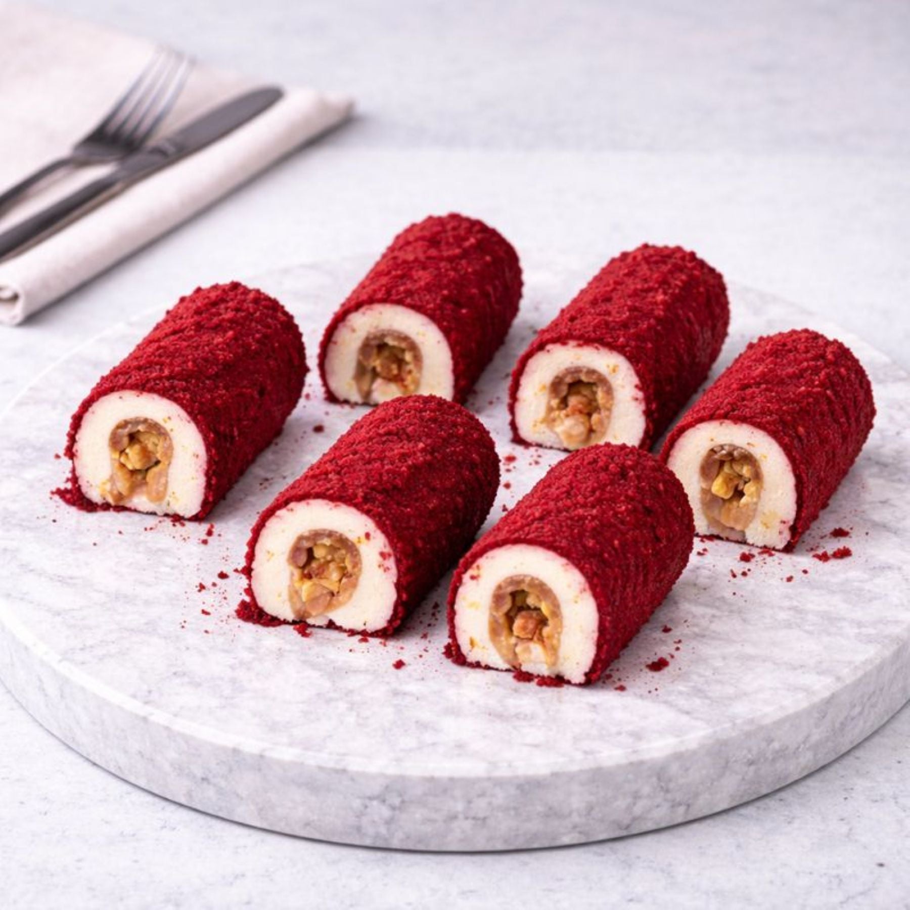 ÇİLEKLİ FINDIKLI İBİZA PÖTİFUR