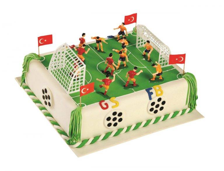 Futbol Sahası Pasta Yağcıoğlu Pastaneleri
